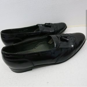 Men’s black vintage leather loafer size 13 with tassel